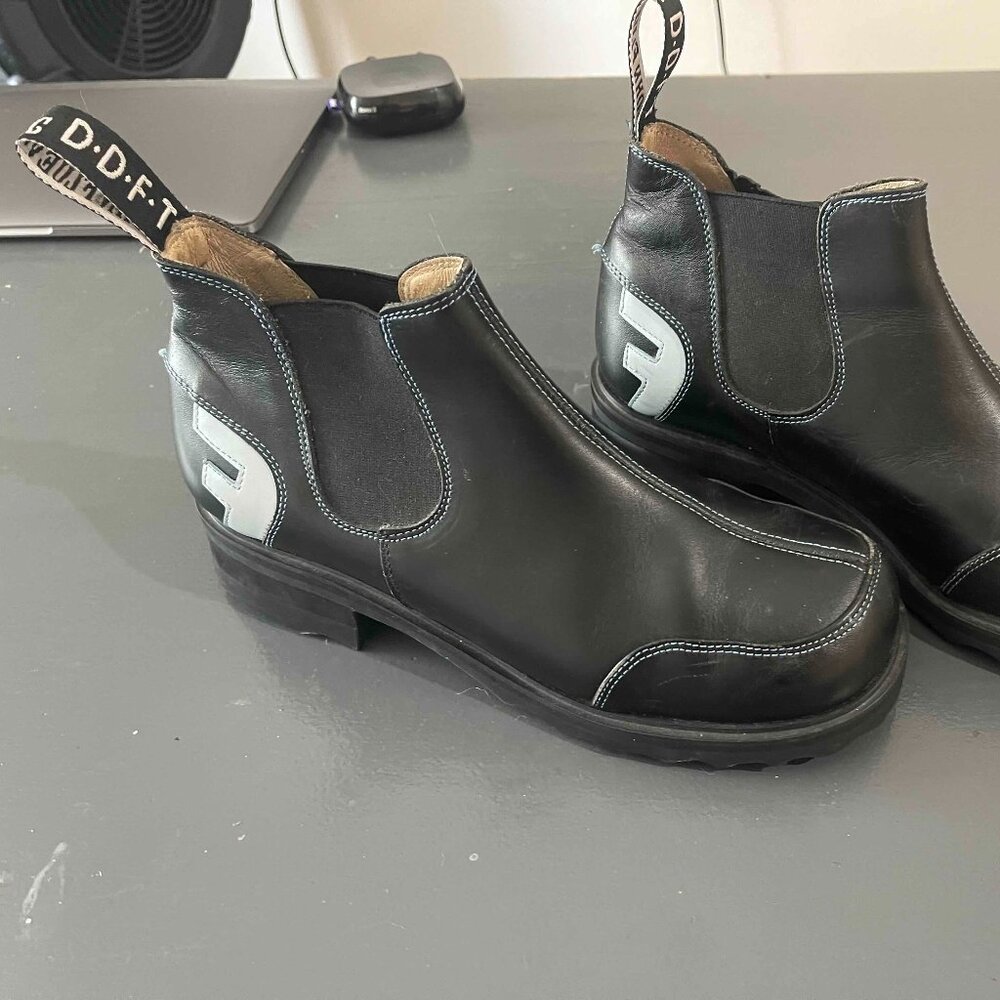 Rare Vintage John Fluevog Chelsea Style Boots